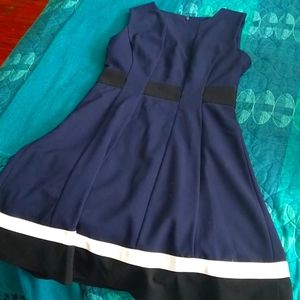 Calvin Klein Navy Black and White Dress Sz 4P